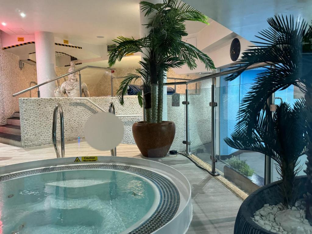 River Wellbeing Spa at Hotel Rafayel